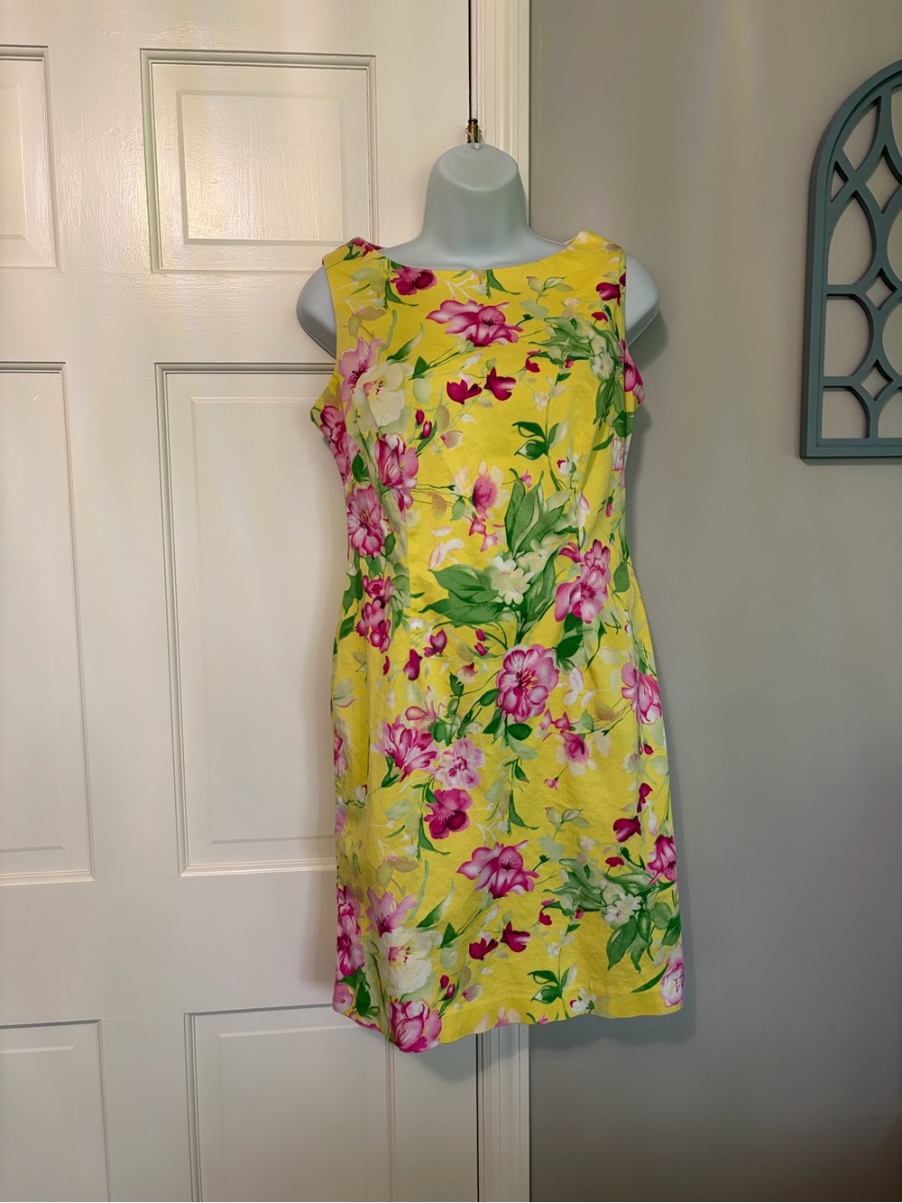 Danny & Nicole Yellow Floral Sleeveless Shift Dress